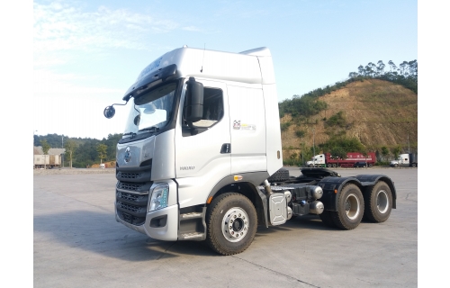 Xe đầu kéo CHENGLONG H7 420HP (Cầu dầu)